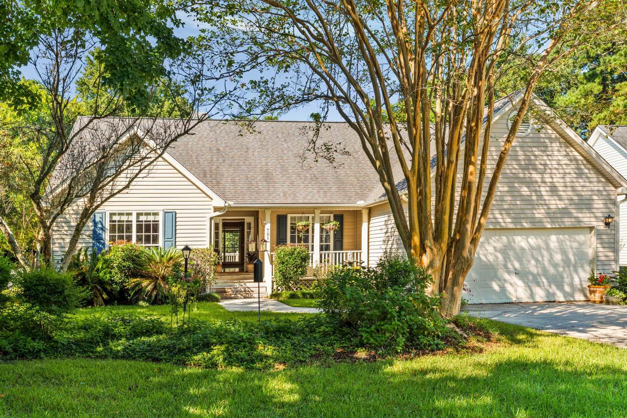 751 Woodland Pointe Place - Photo 1