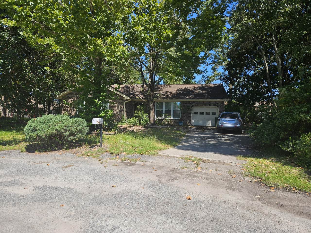 104 Westminster Circle - Photo 1