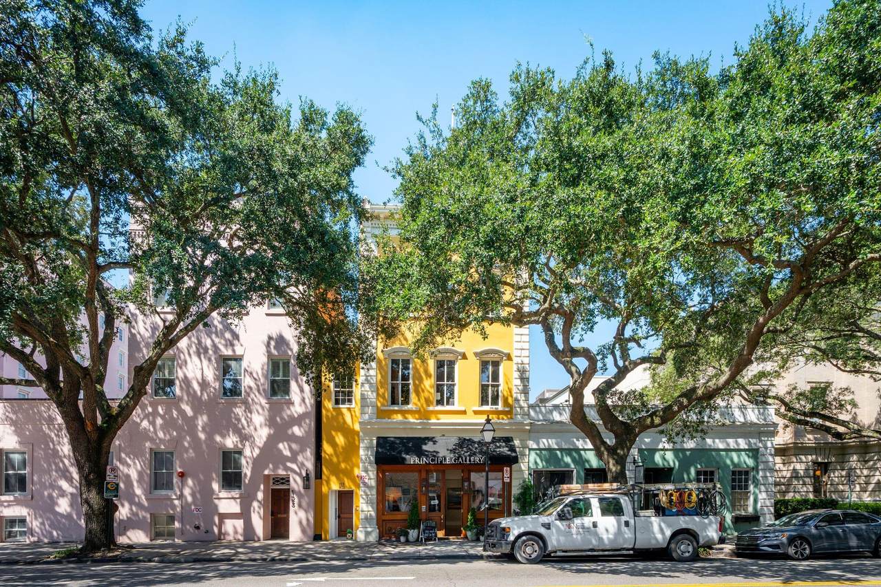 https://bt-photos.global.ssl.fastly.net/charleston/1280_boomver_1_25024359-2.jpg