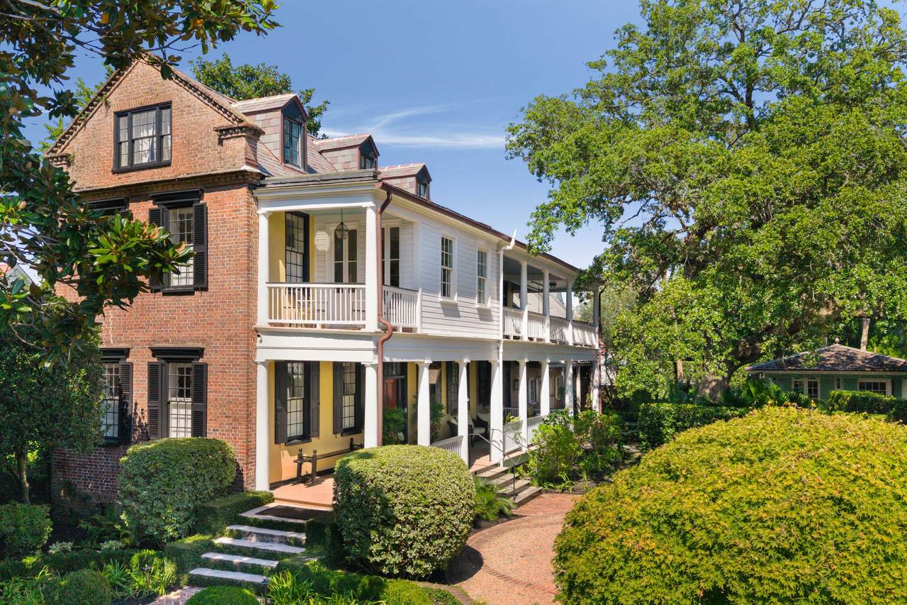 82 Pitt Street - Photo 1