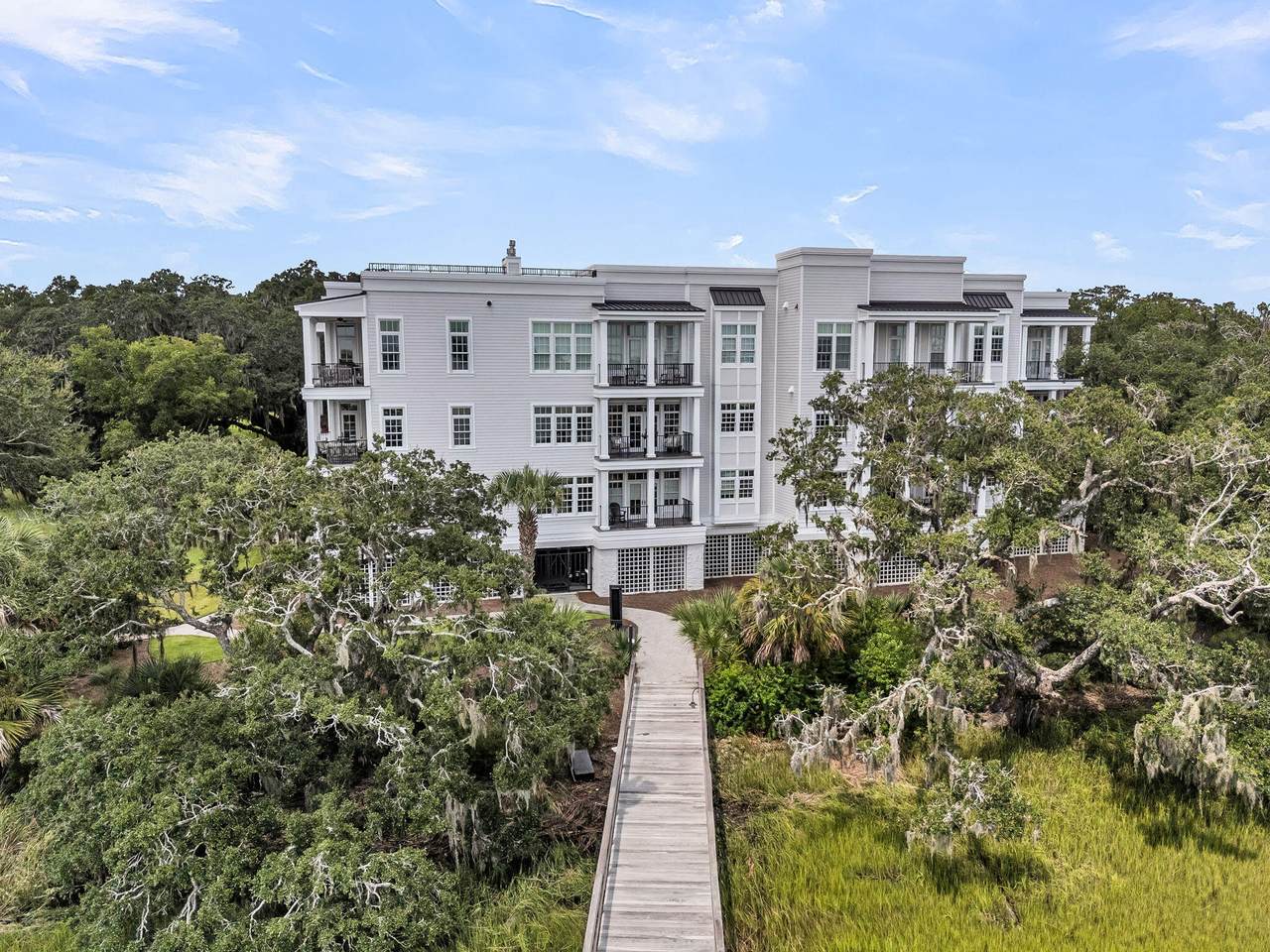 https://bt-photos.global.ssl.fastly.net/charleston/1280_boomver_1_25024774-2.jpg