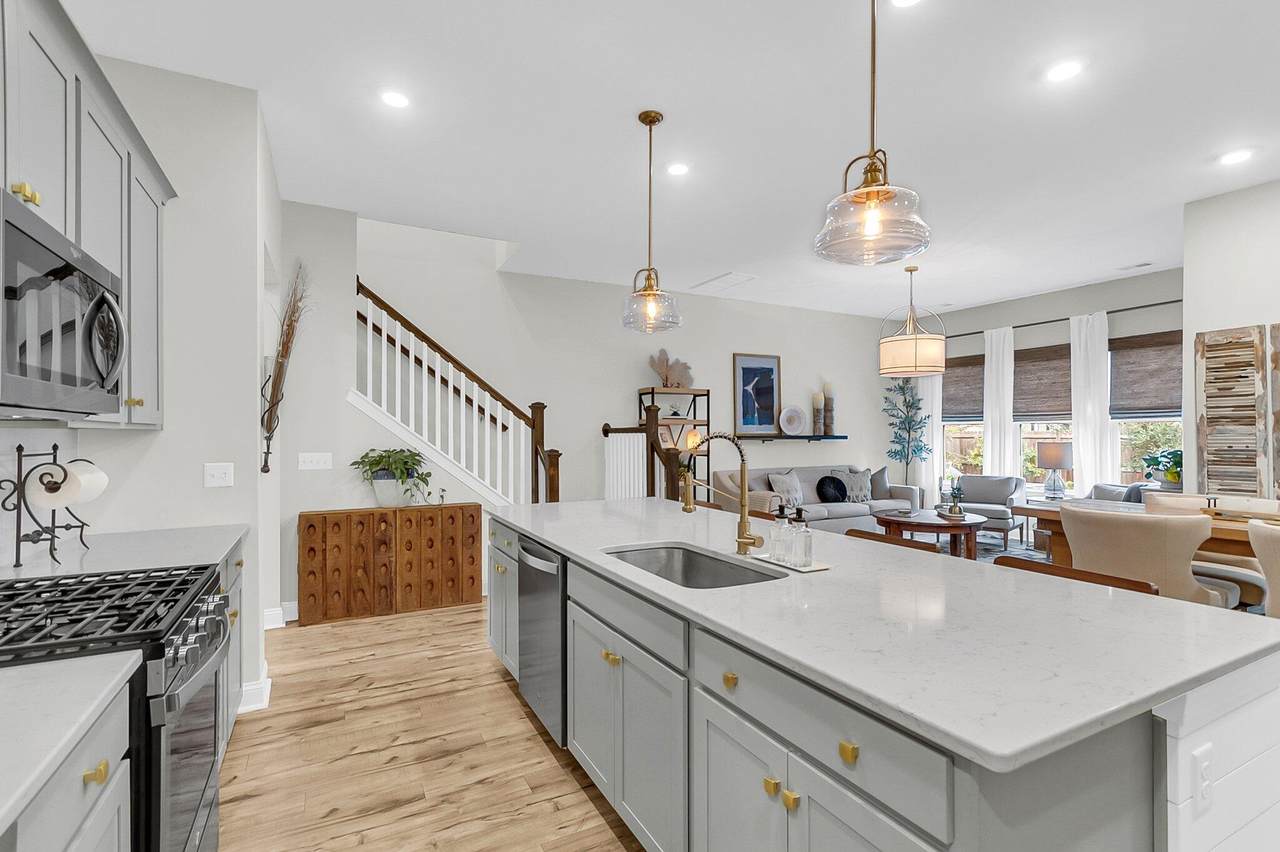 3046 Emma Lane - Photo 1