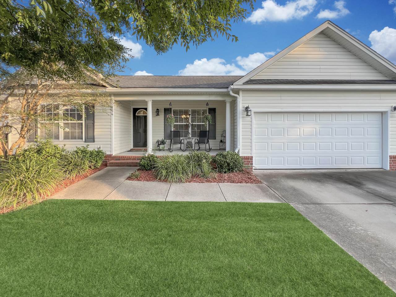 154 Antebellum Way - Photo 1