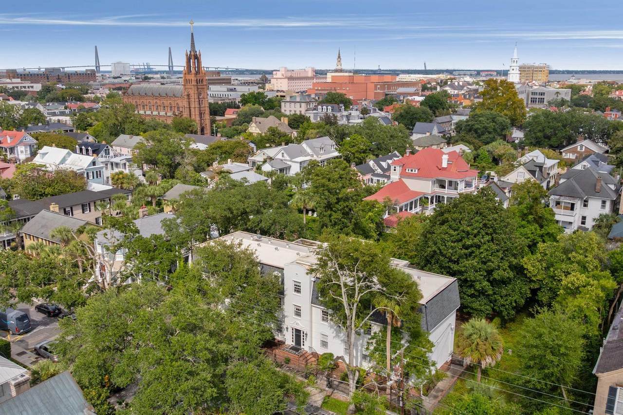 https://bt-photos.global.ssl.fastly.net/charleston/1280_boomver_1_25025138-2.jpg