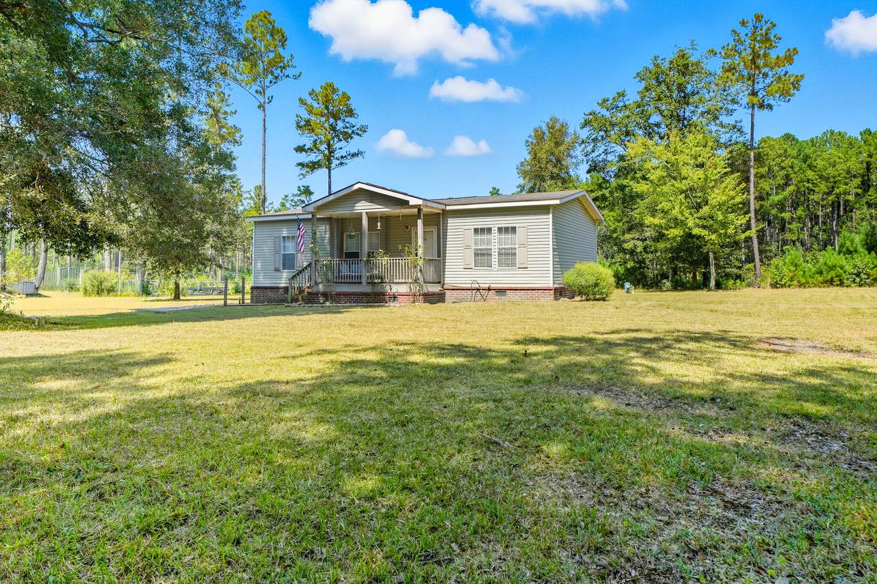 2290 Bethera Road - Photo 1