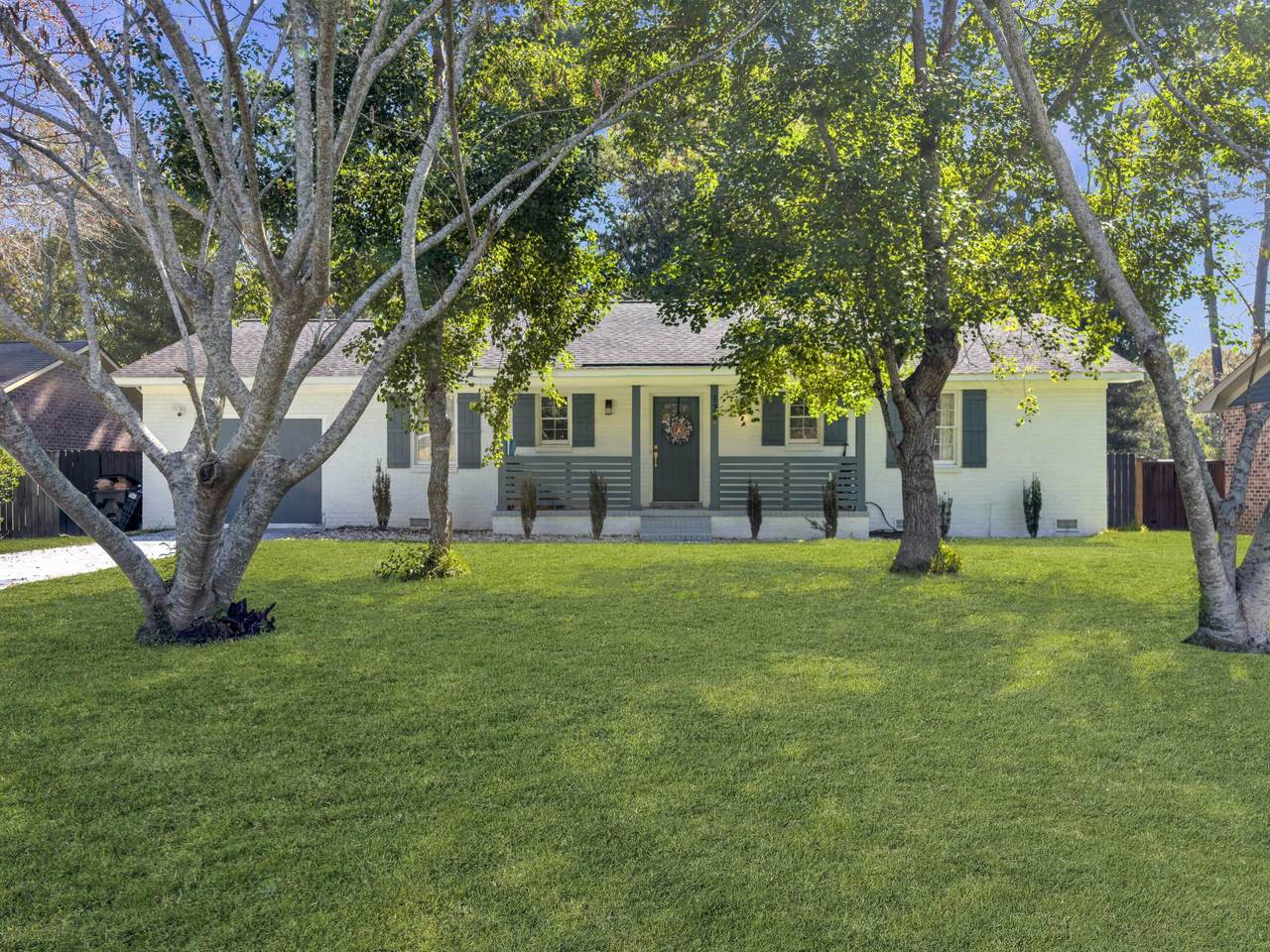 134 Larson Drive - Photo 1