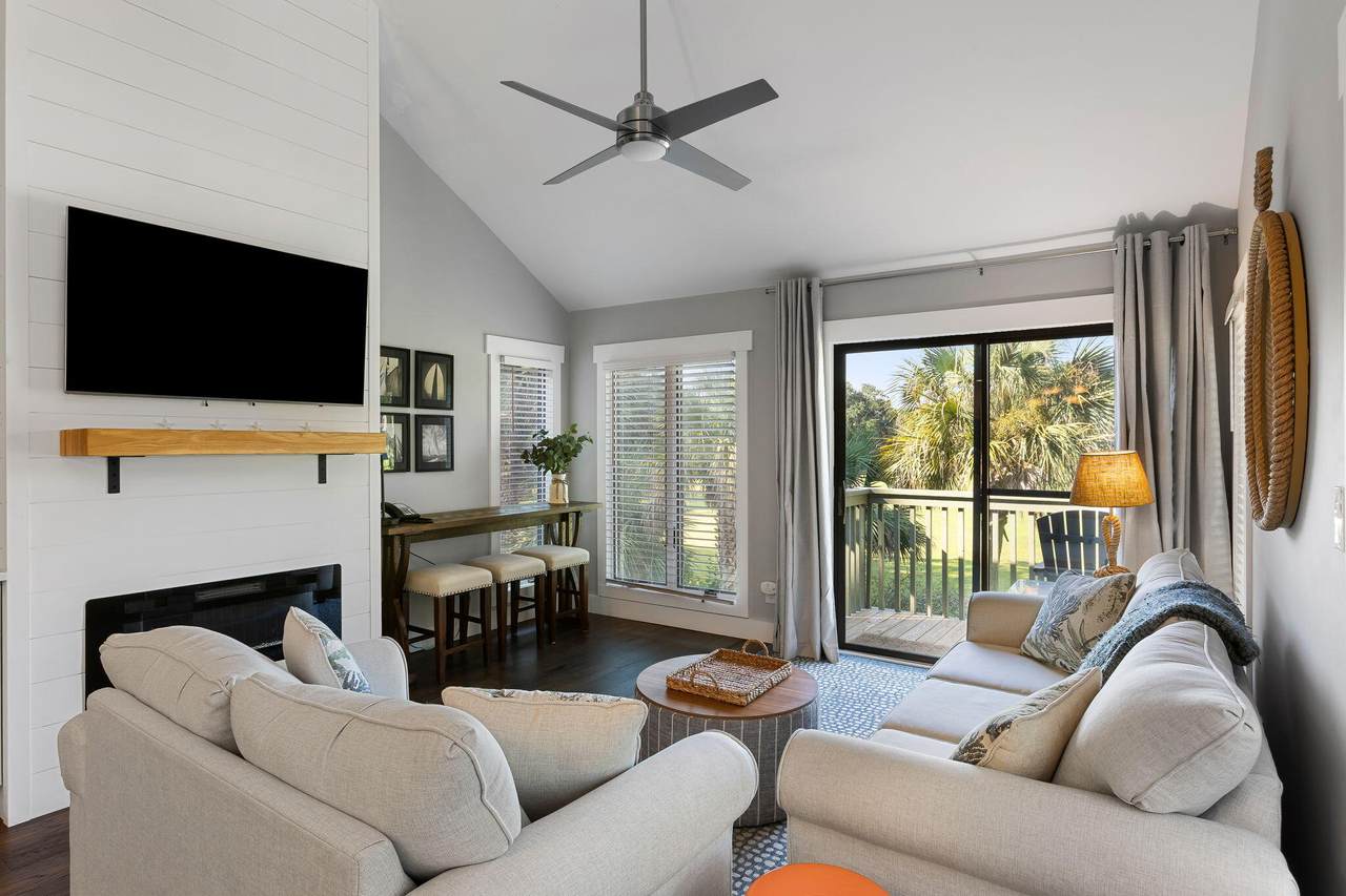 4506 Park Lake Drive - Photo 1