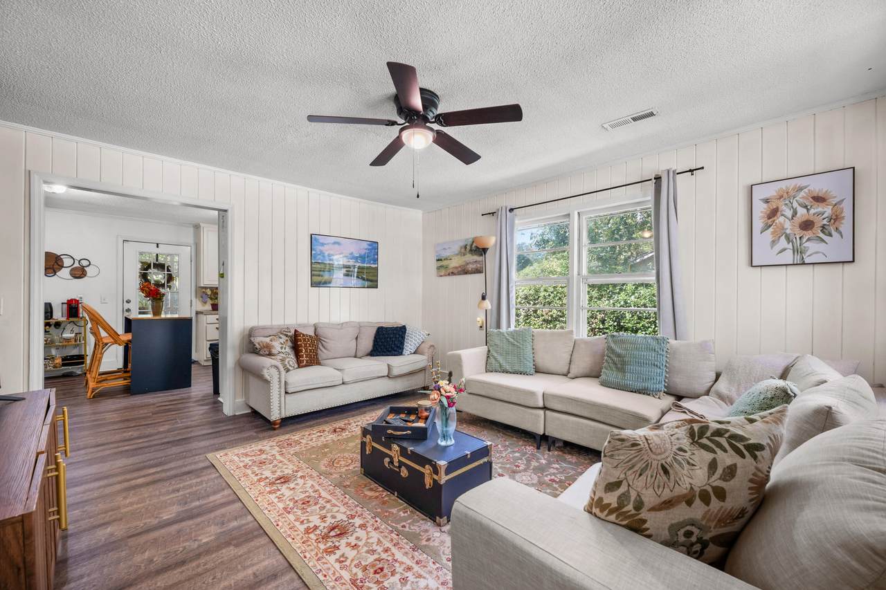 41 Lacey St Street - Photo 1