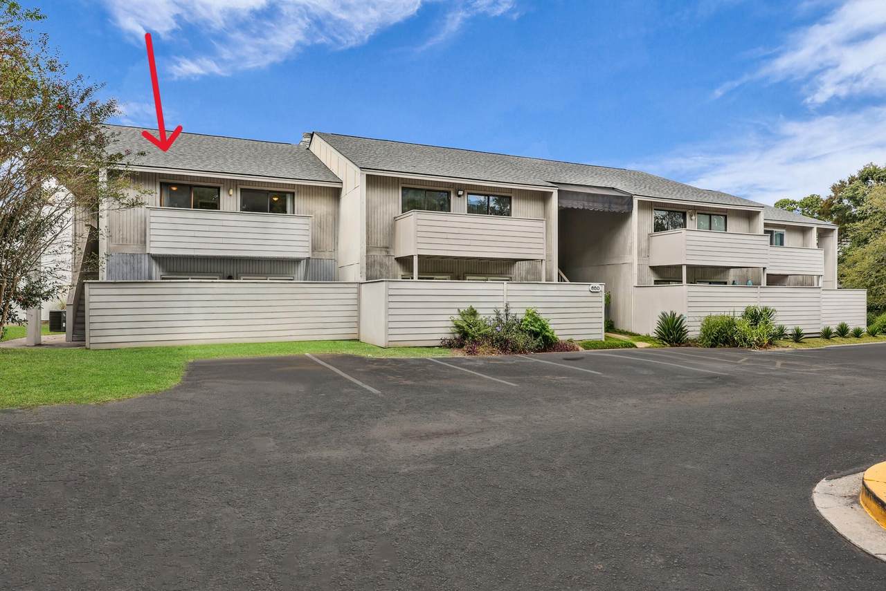 605 Waterwood Drive - Photo 1