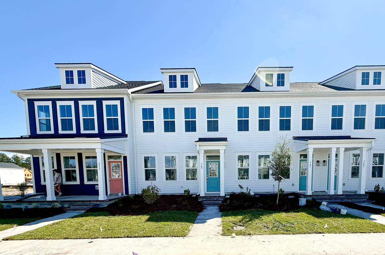 769 Blueway Avenue - Photo 1