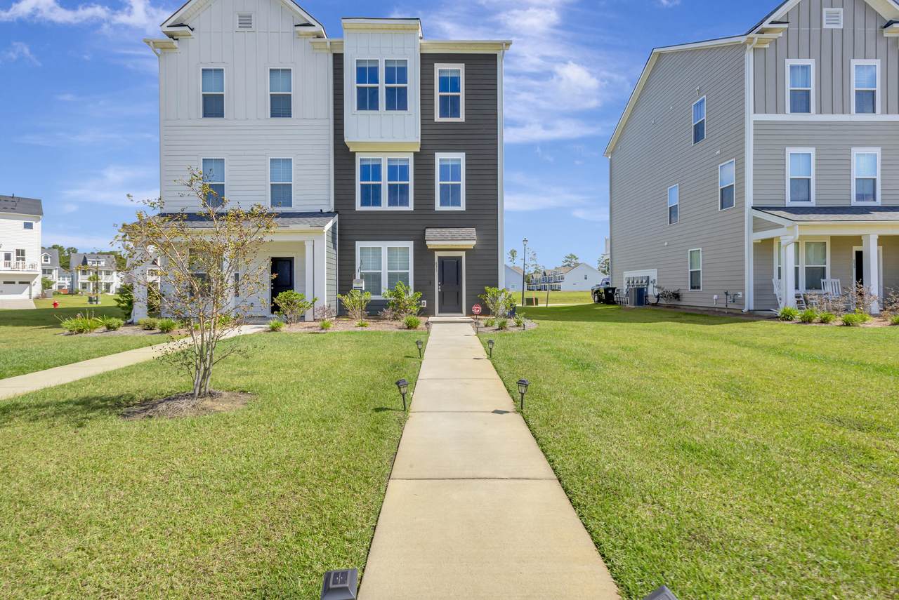 831 Recess Pointe Drive - Photo 1