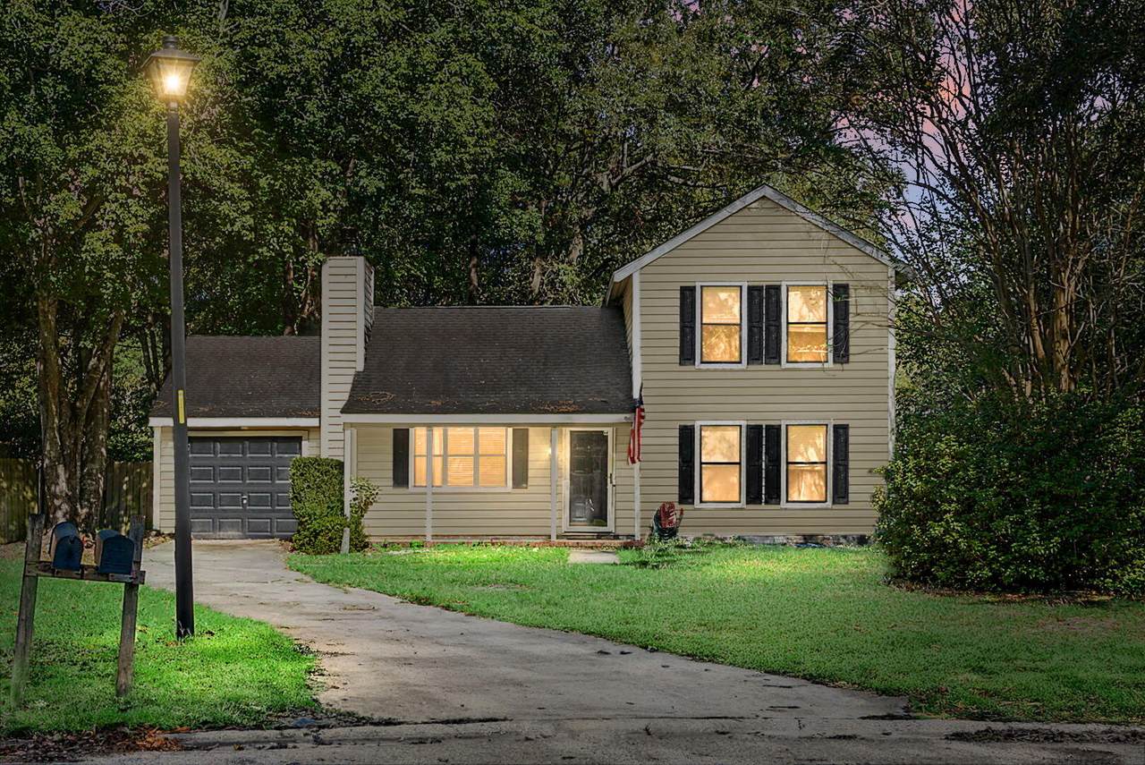 109 Edgewood Lane - Photo 1