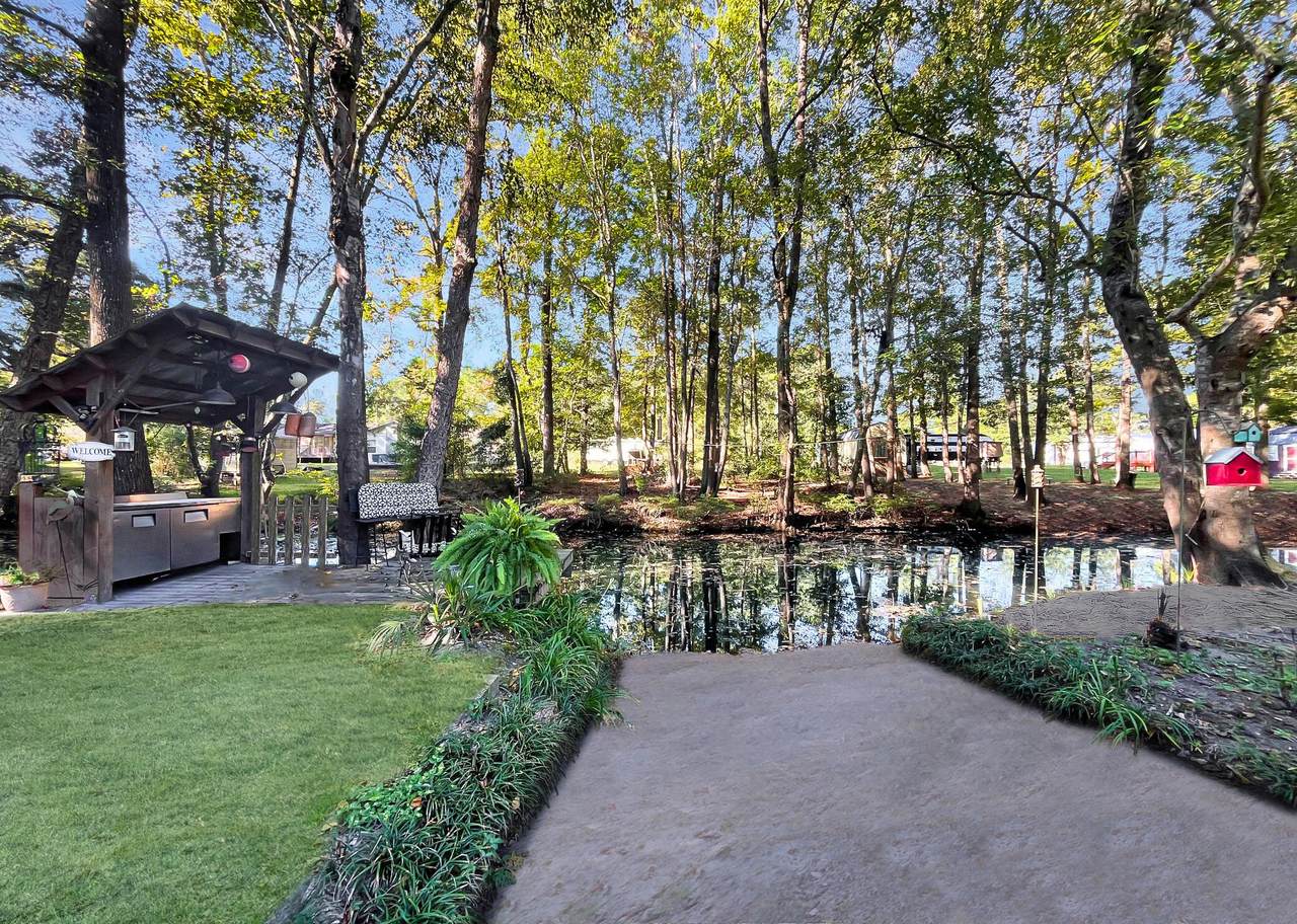 137 Catfish Court - Photo 1