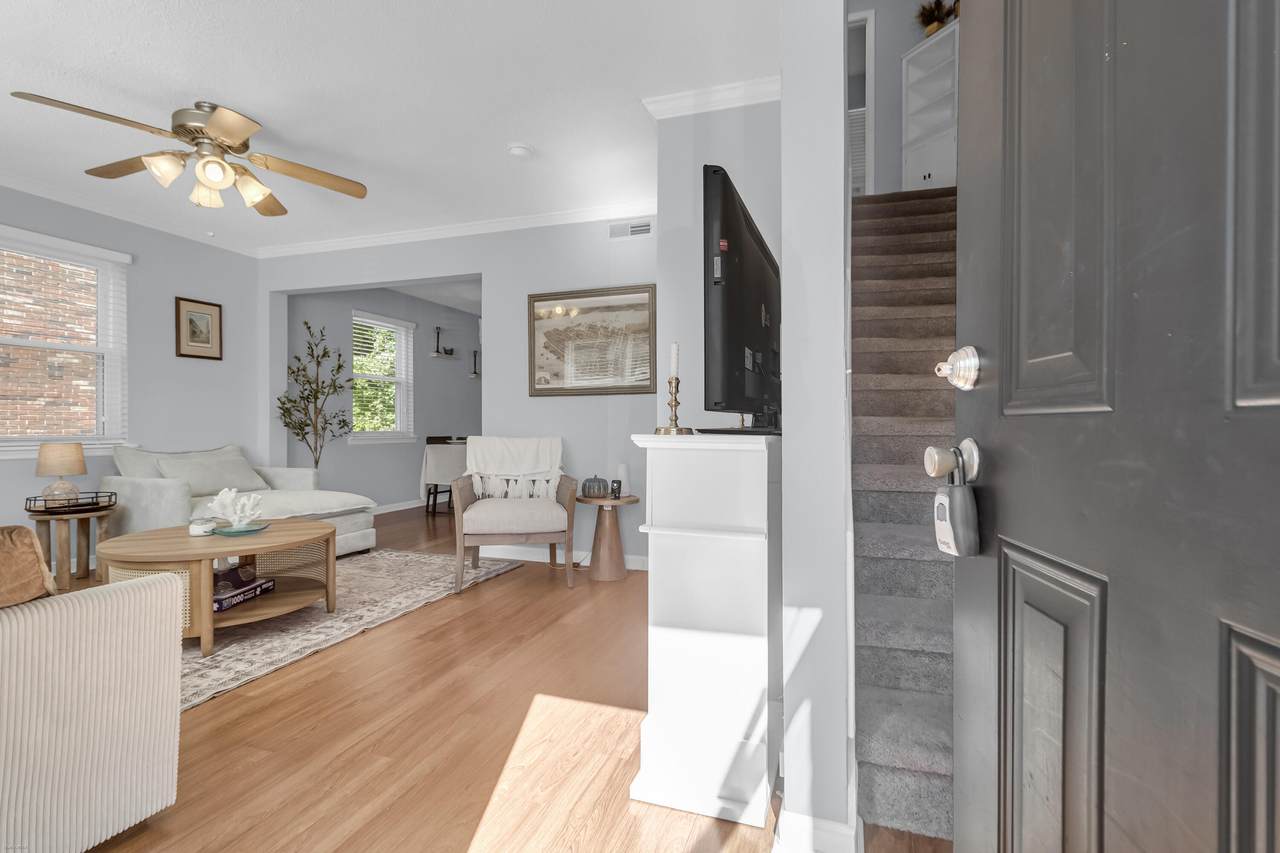 415 Parkdale Drive - Photo 1