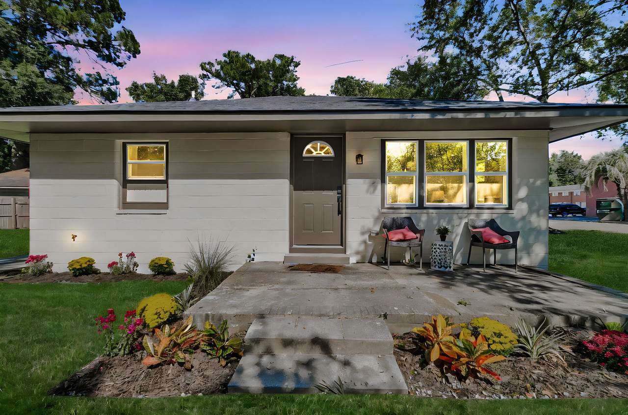 635 Sequoia Street - Photo 1