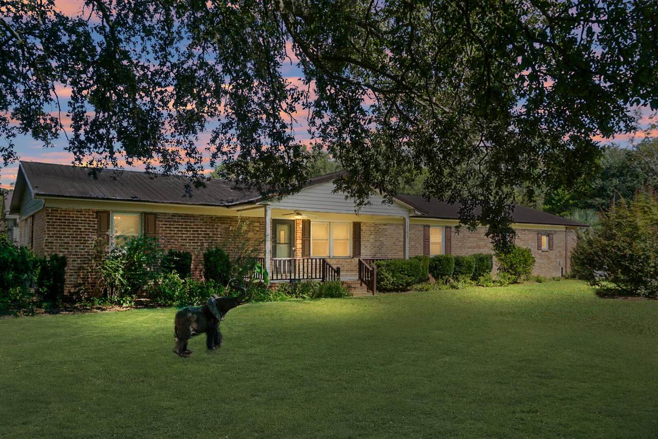 1763 Kingstree Highway - Photo 1