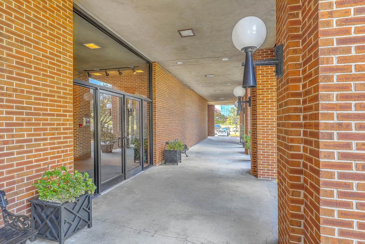 14 Lockwood Drive - Photo 1