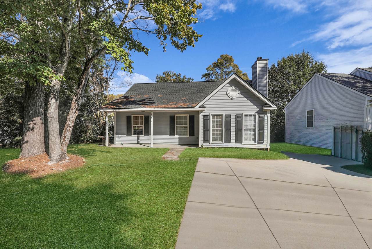 482 Courtland Drive - Photo 1