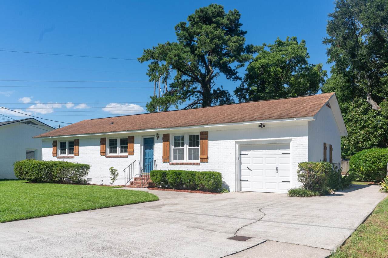 4640 Glenn Street - Photo 1