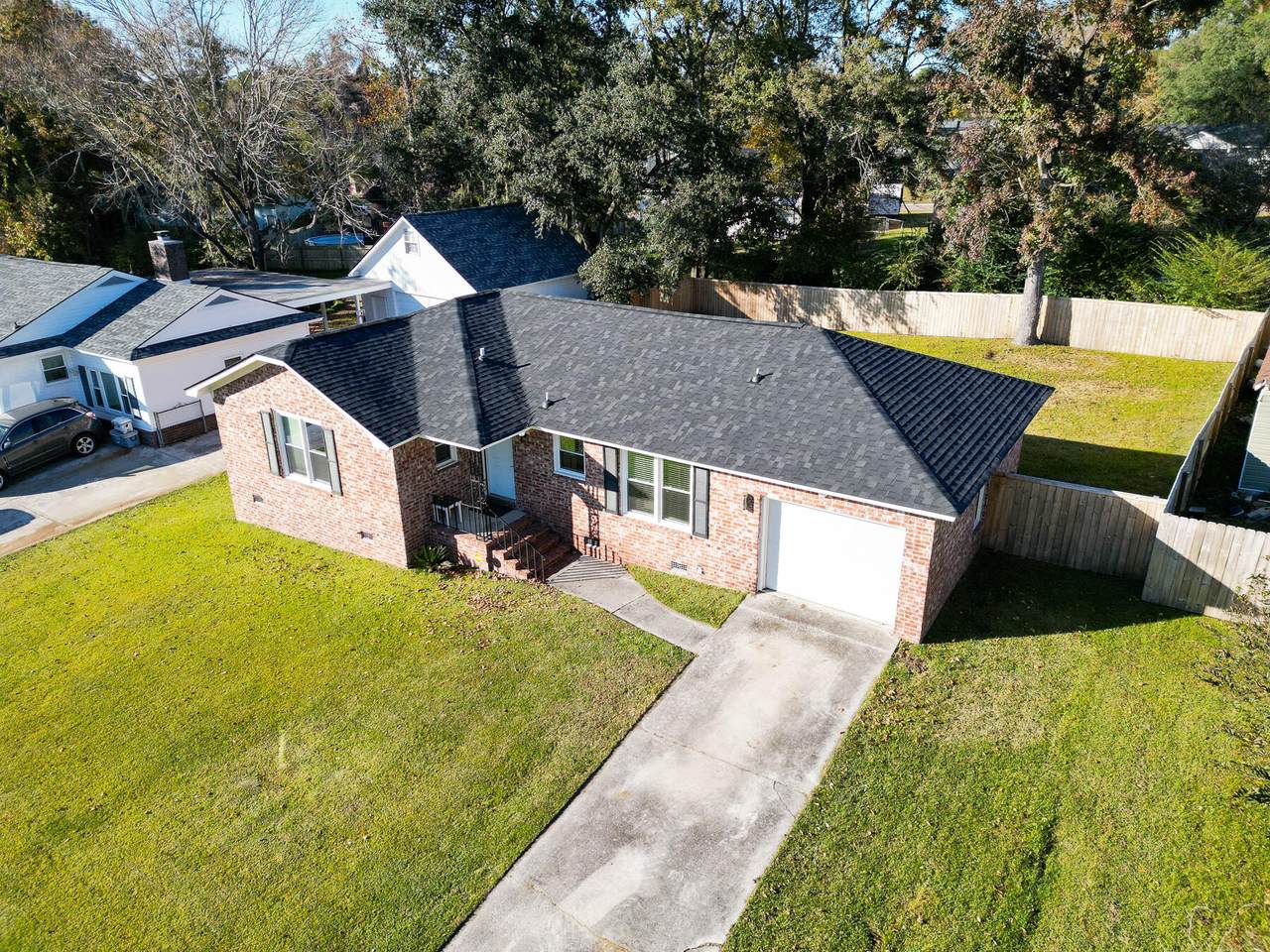 223 Trinity Place - Photo 1