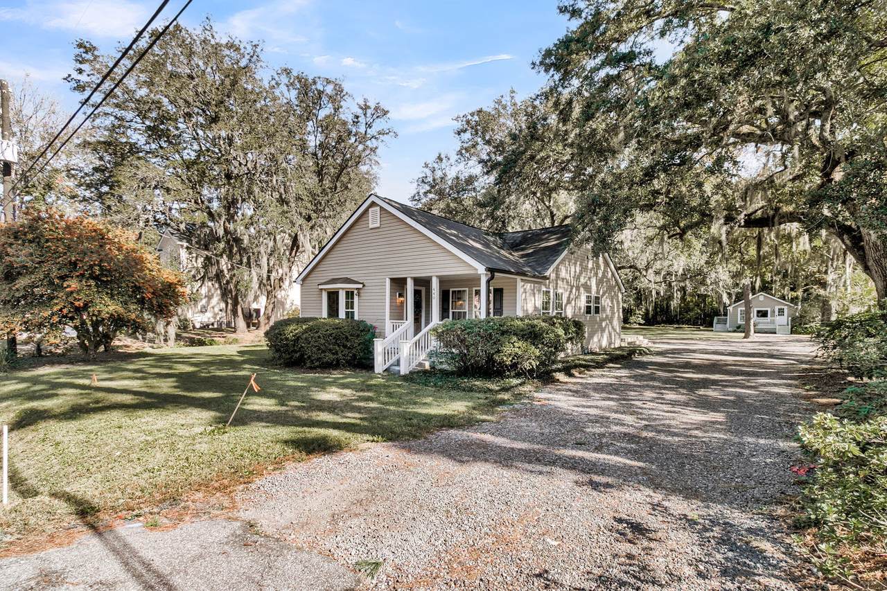 440 Woodland Shores Road - Photo 1