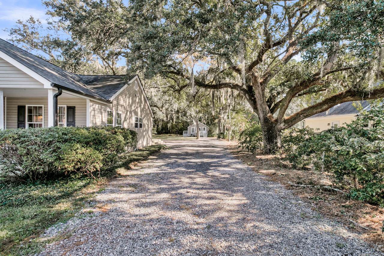 https://bt-photos.global.ssl.fastly.net/charleston/1280_boomver_1_25030852-2.jpg