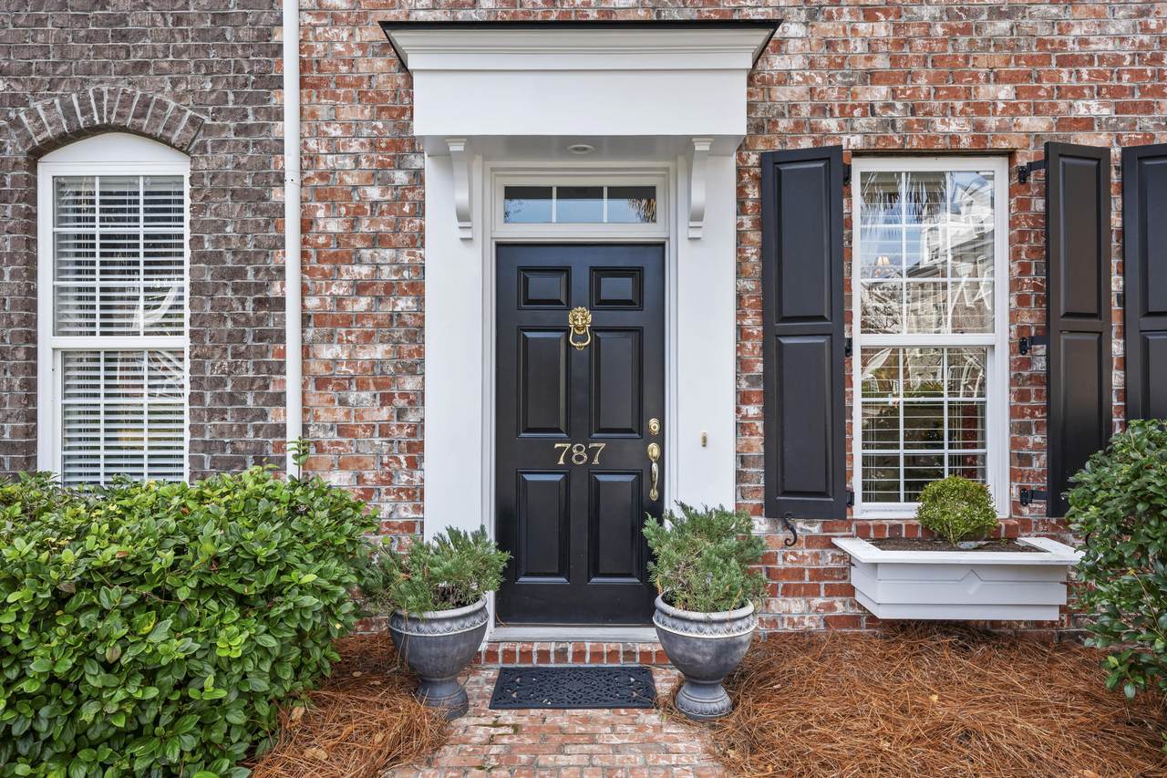 787 Certificate Court - Photo 1