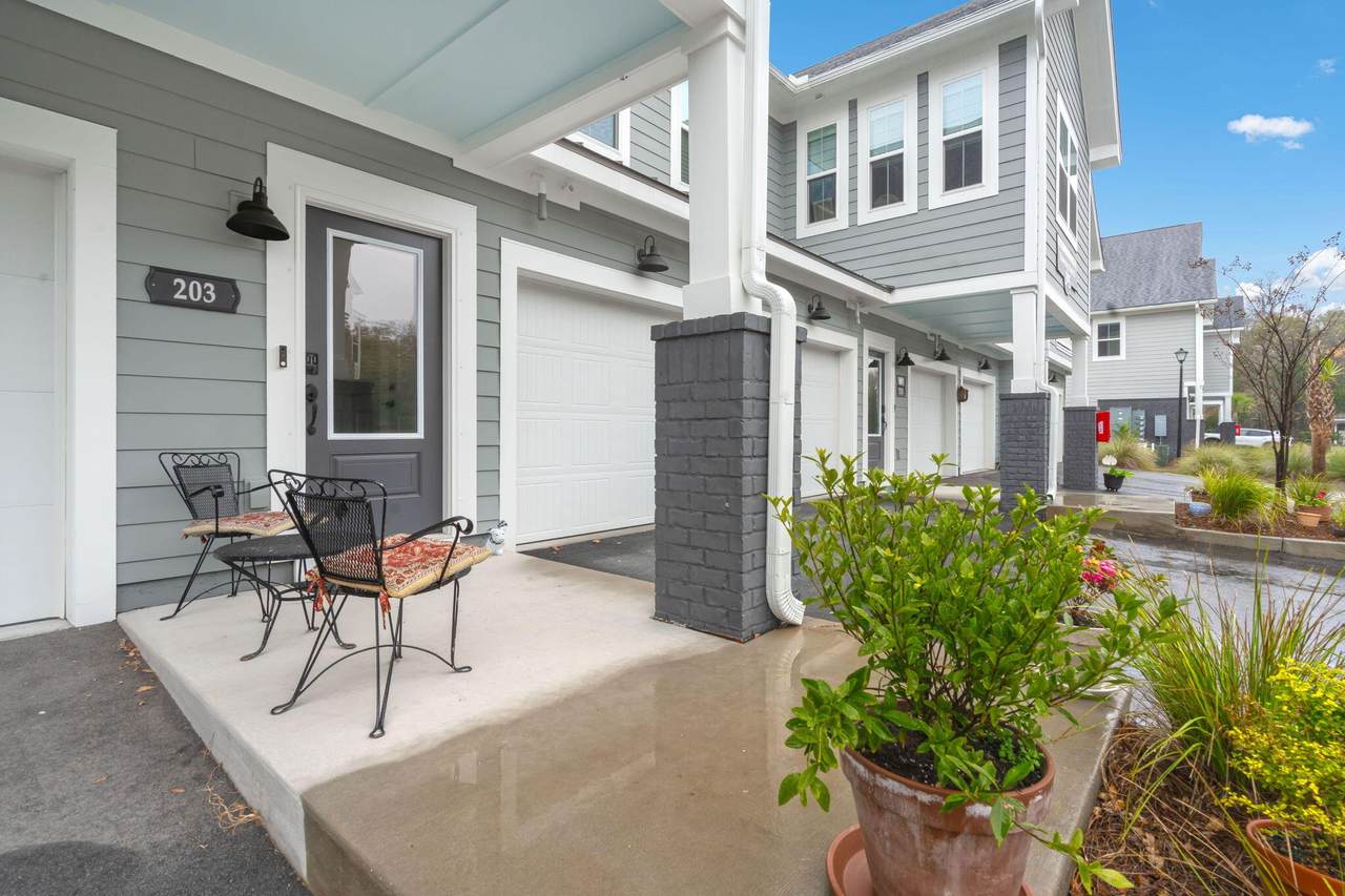 305 Flowering Peach - Photo 1