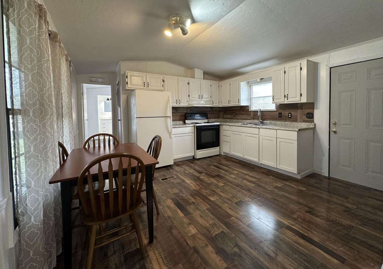 222 Planters Lane - Photo 1