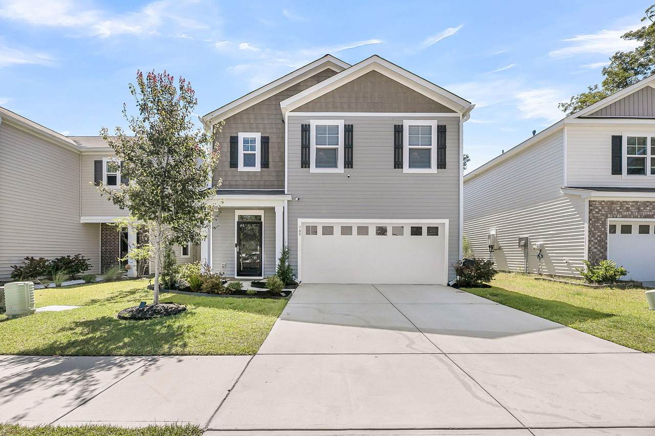 709 Pepperbush Street - Photo 1