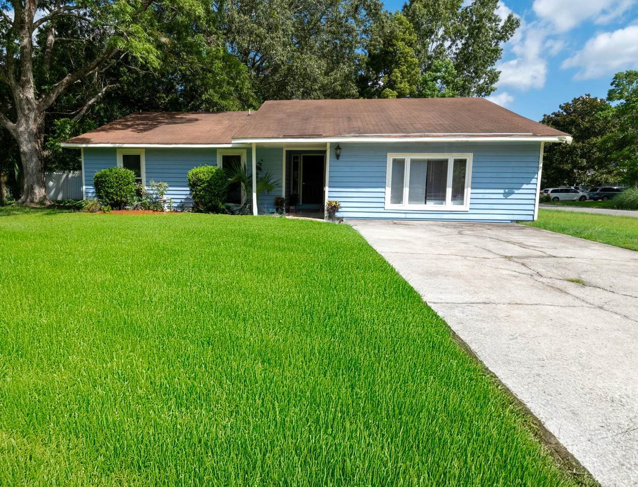 502 Upland Place - Photo 1