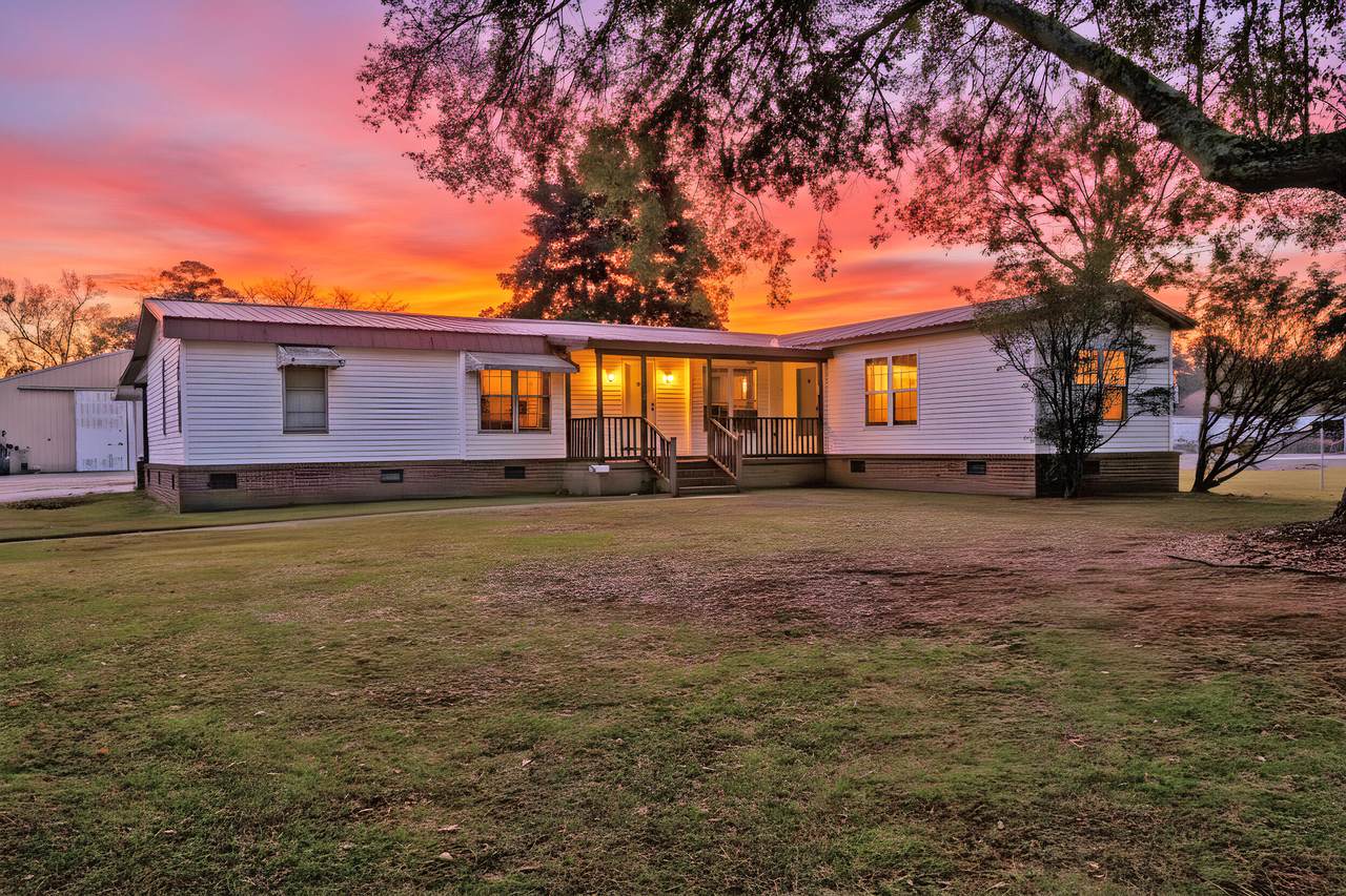 142 O T Wallace Drive - Photo 1