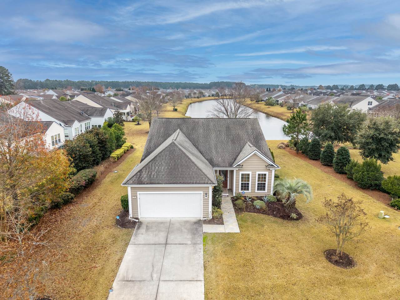 586 Eastern Isle Avenue - Photo 1