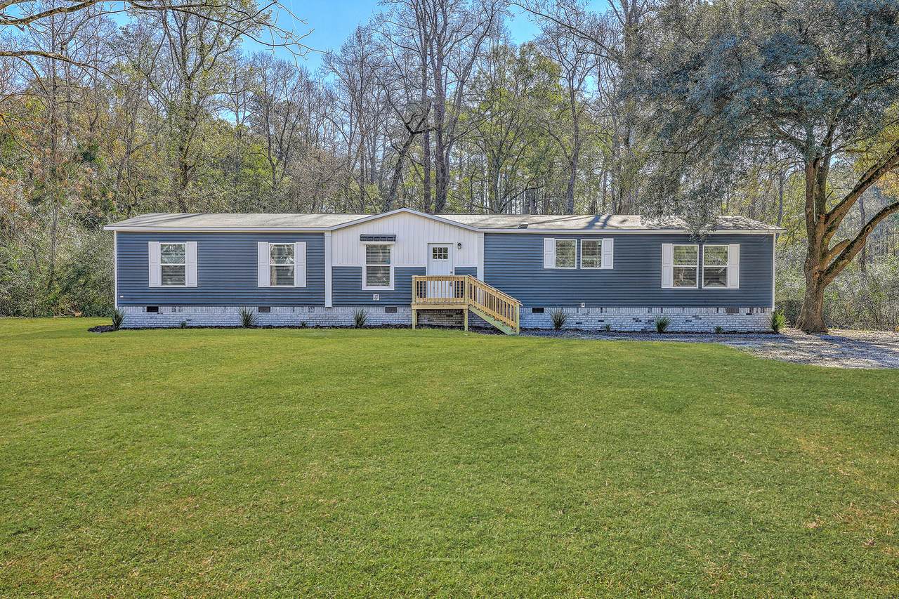 629 Grandfather Lane - Photo 1