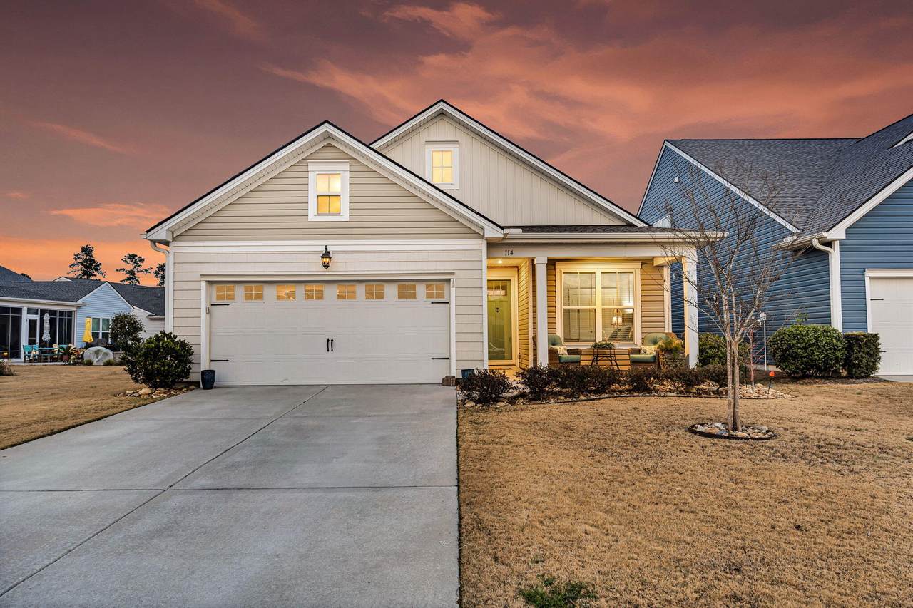 114 Waves Place - Photo 1