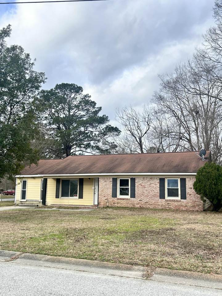 7601 Ireland Drive - Photo 1