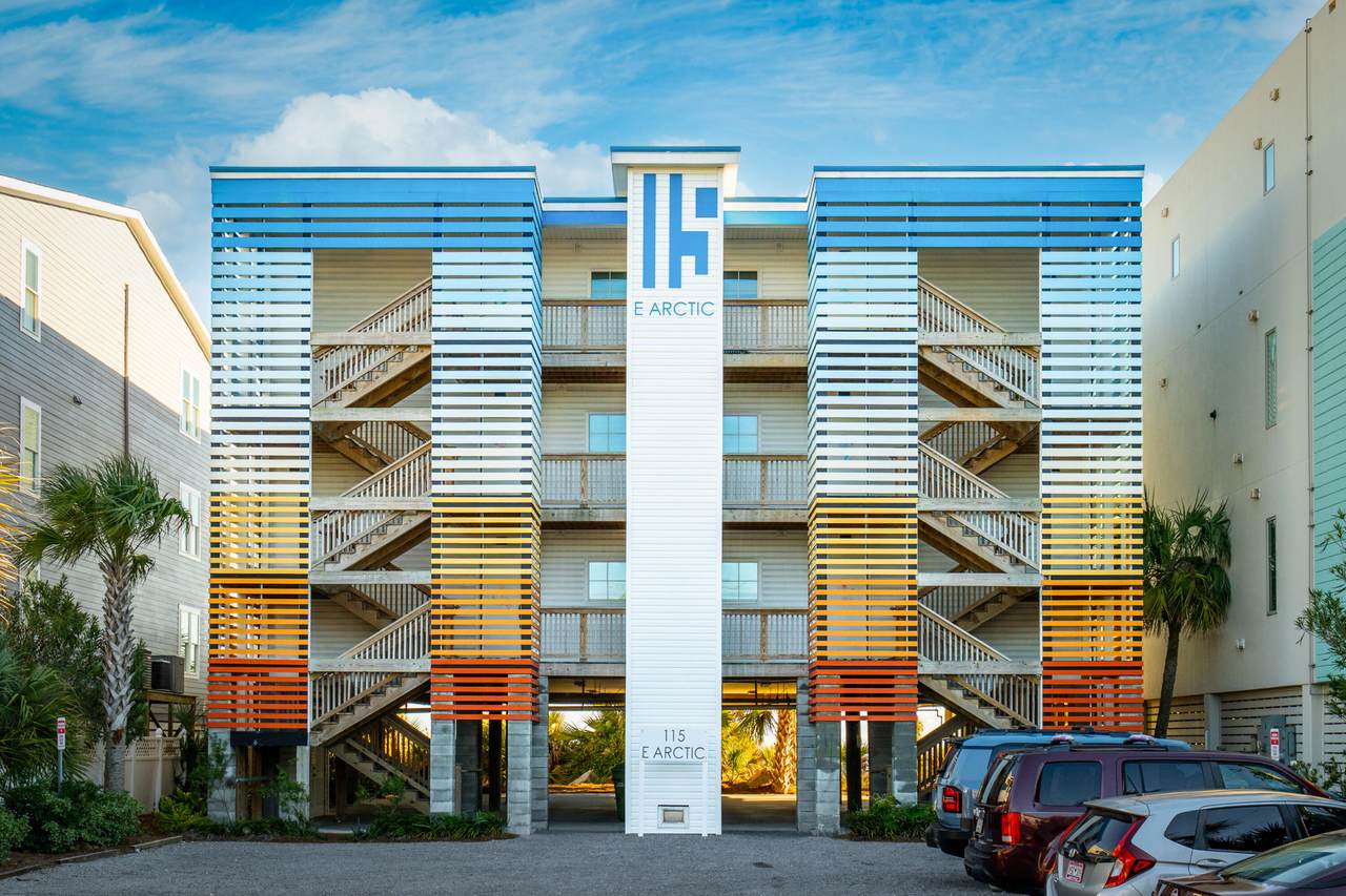 115 Arctic Avenue - Photo 1