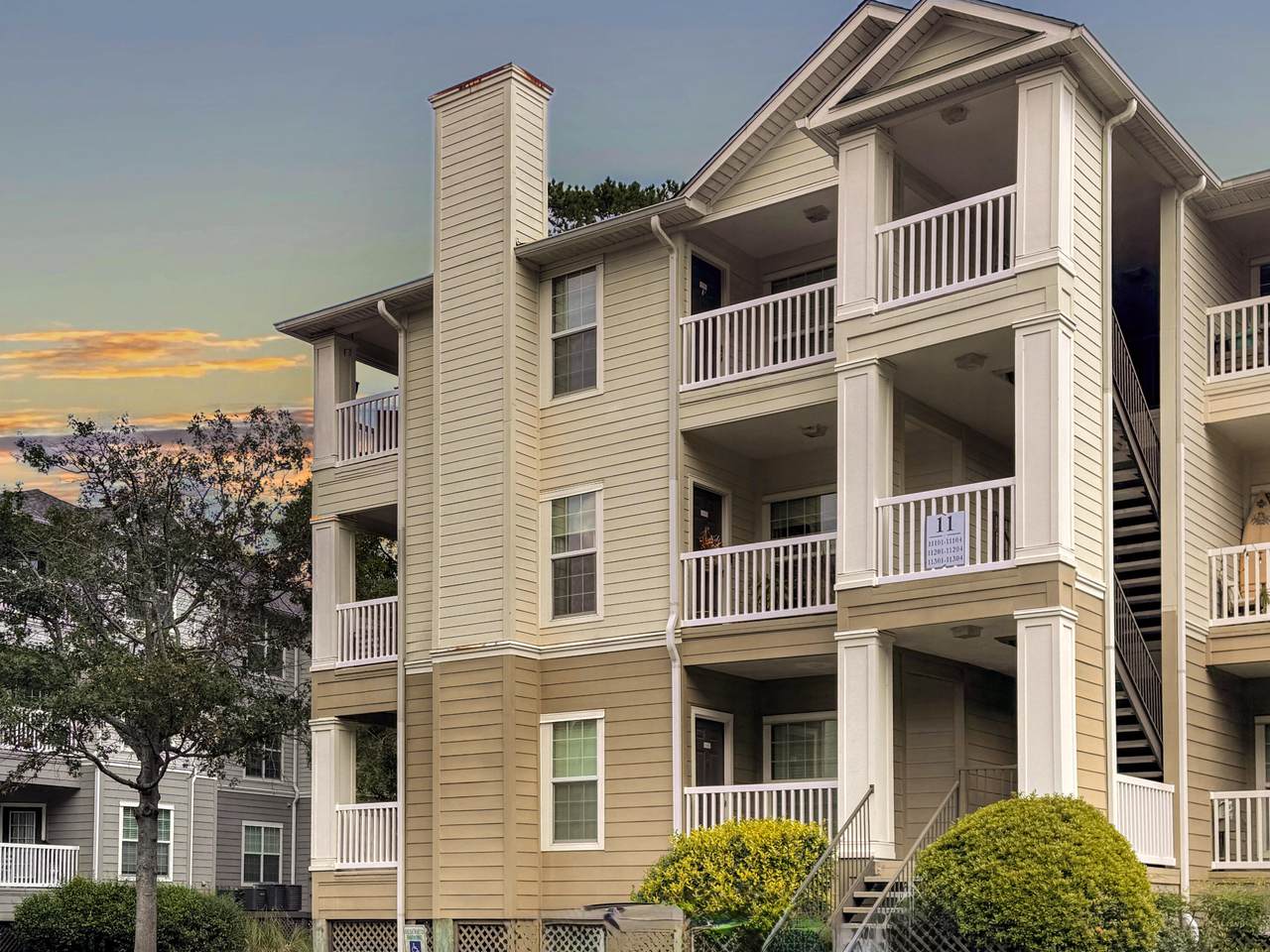 700 Daniel Ellis Drive - Photo 1