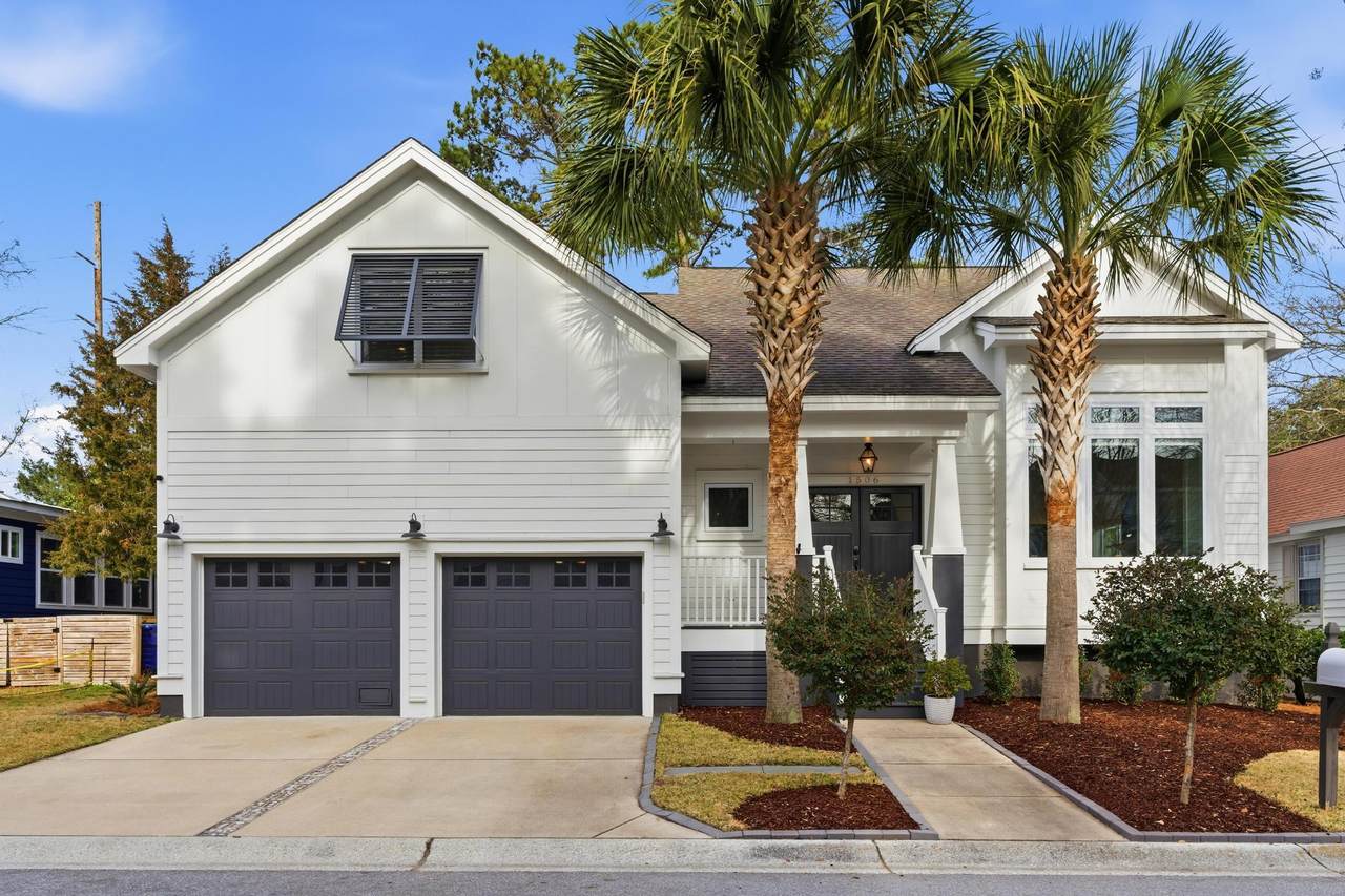 1506 Village Square - Photo 1