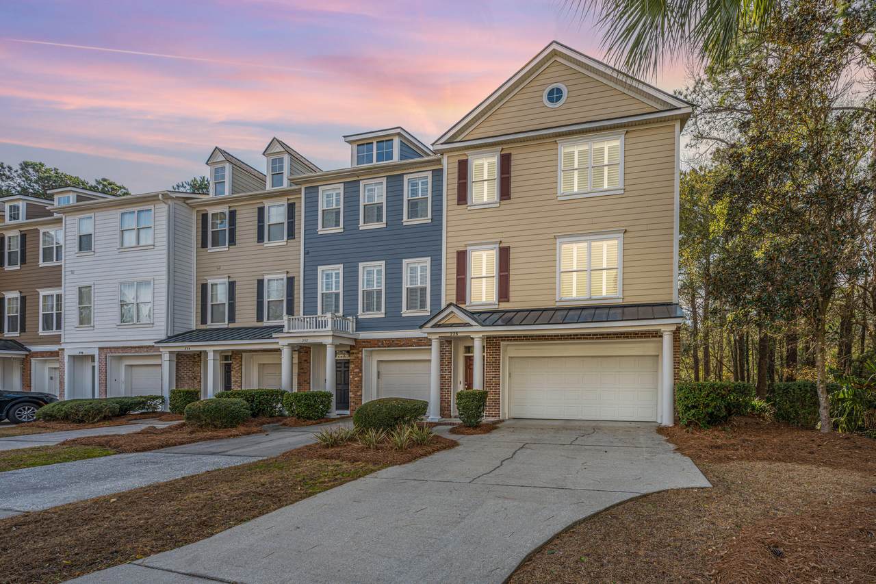 228 Fair Sailing Road - Photo 1