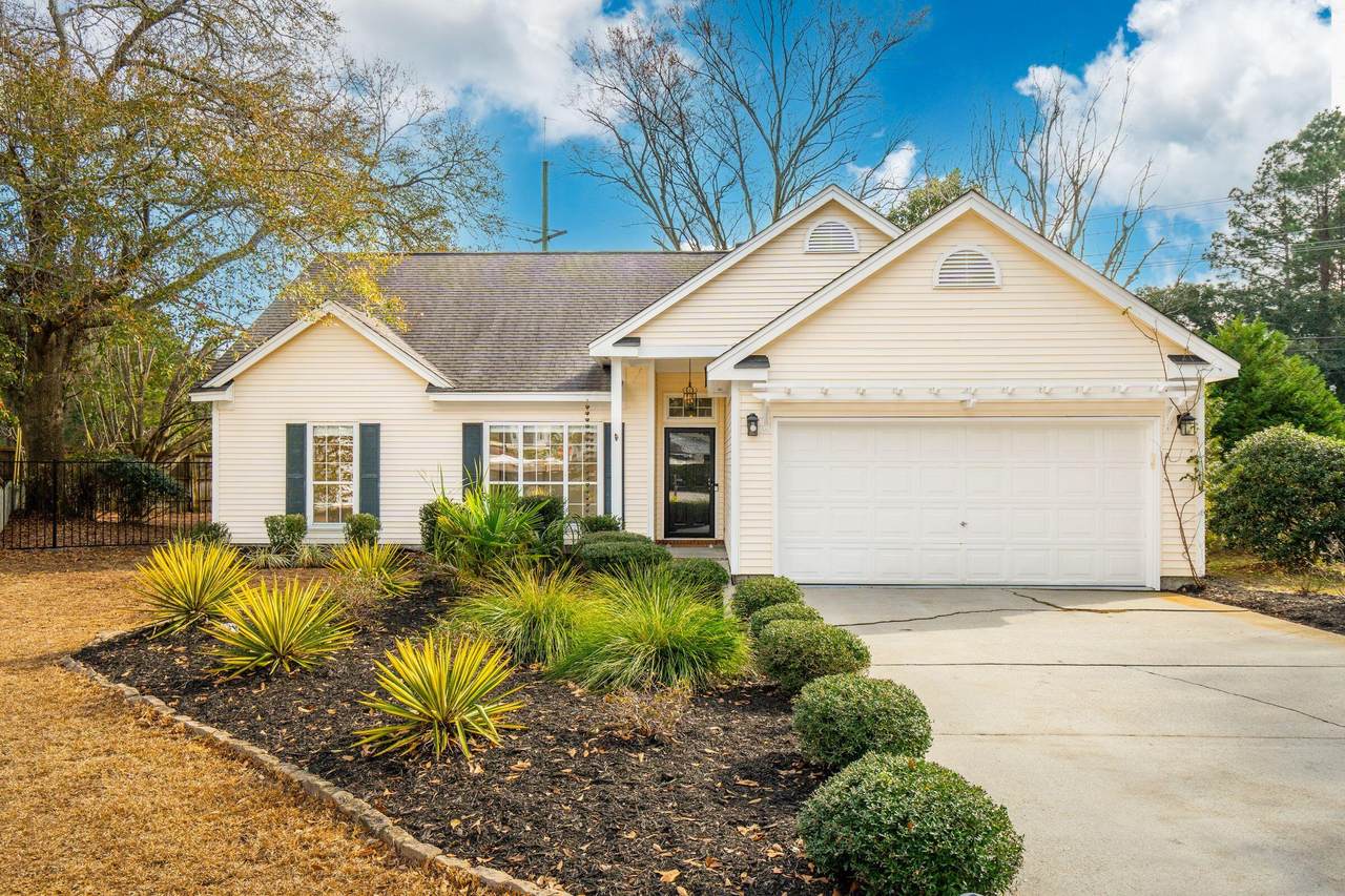 1328 Horseshoe Bend - Photo 1