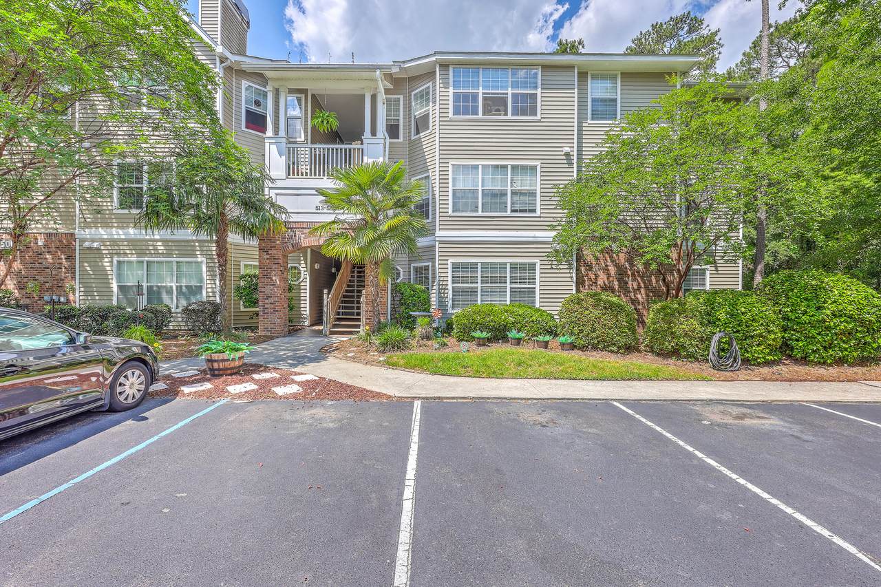 188 Midland Parkway - Photo 1