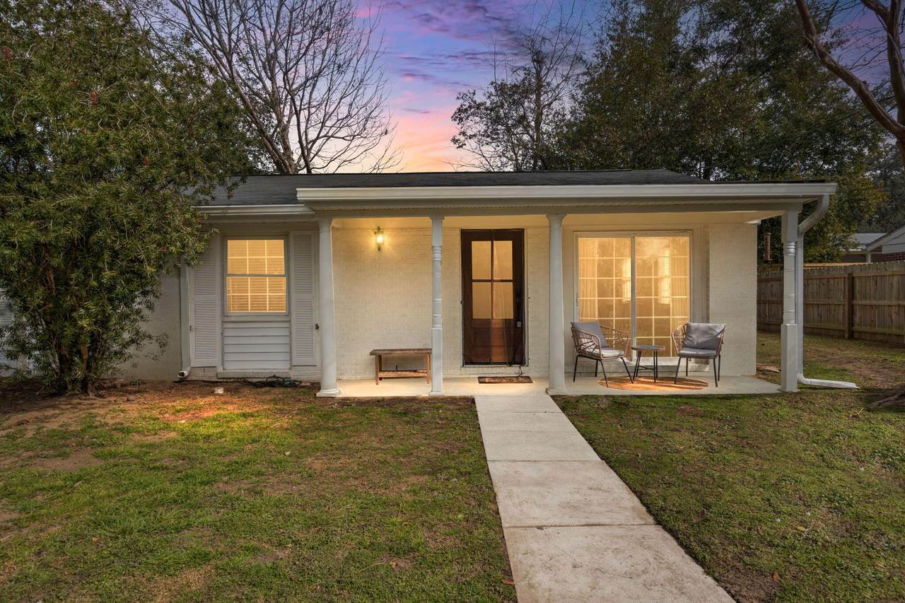 1517 Brookbank Avenue - Photo 1