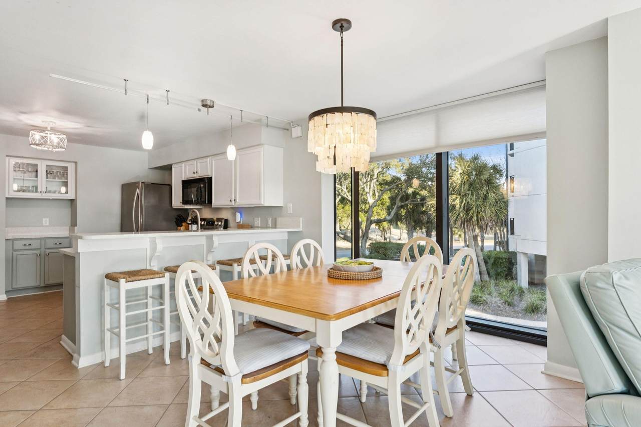 7600 Palmetto Drive - Photo 1