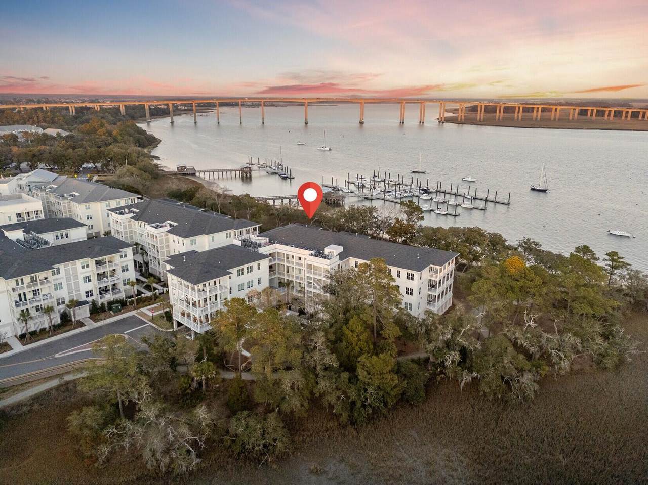 https://bt-photos.global.ssl.fastly.net/charleston/1280_boomver_1_26003650-2.jpg