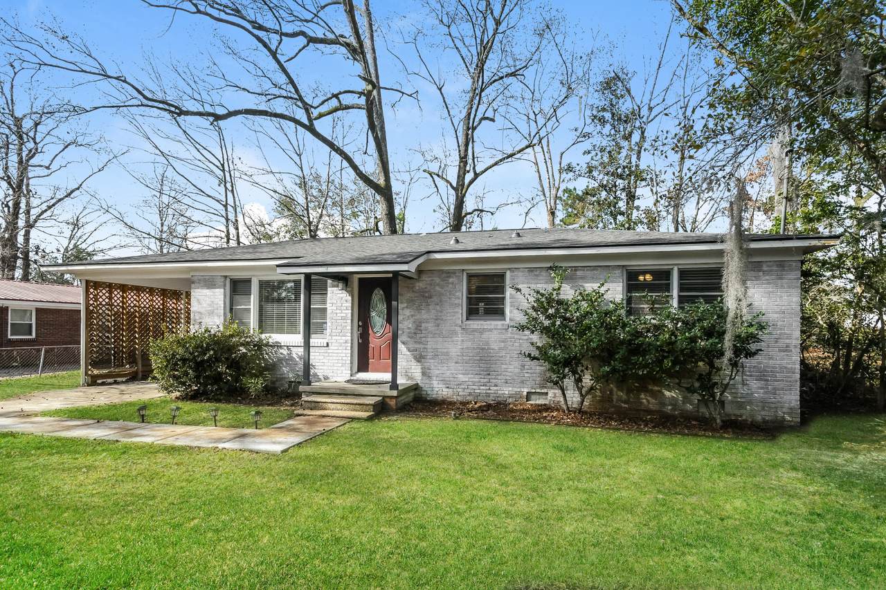 825 Savage Road - Photo 1