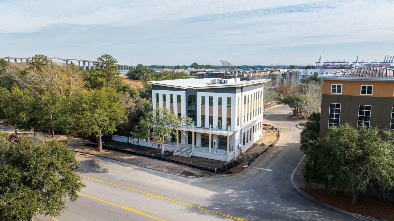 https://bt-photos.global.ssl.fastly.net/charleston/1280_boomver_1_26003751-2.jpg