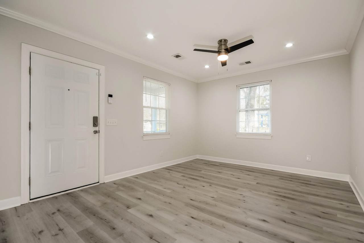 https://bt-photos.global.ssl.fastly.net/charleston/1280_boomver_1_26004463-2.jpg