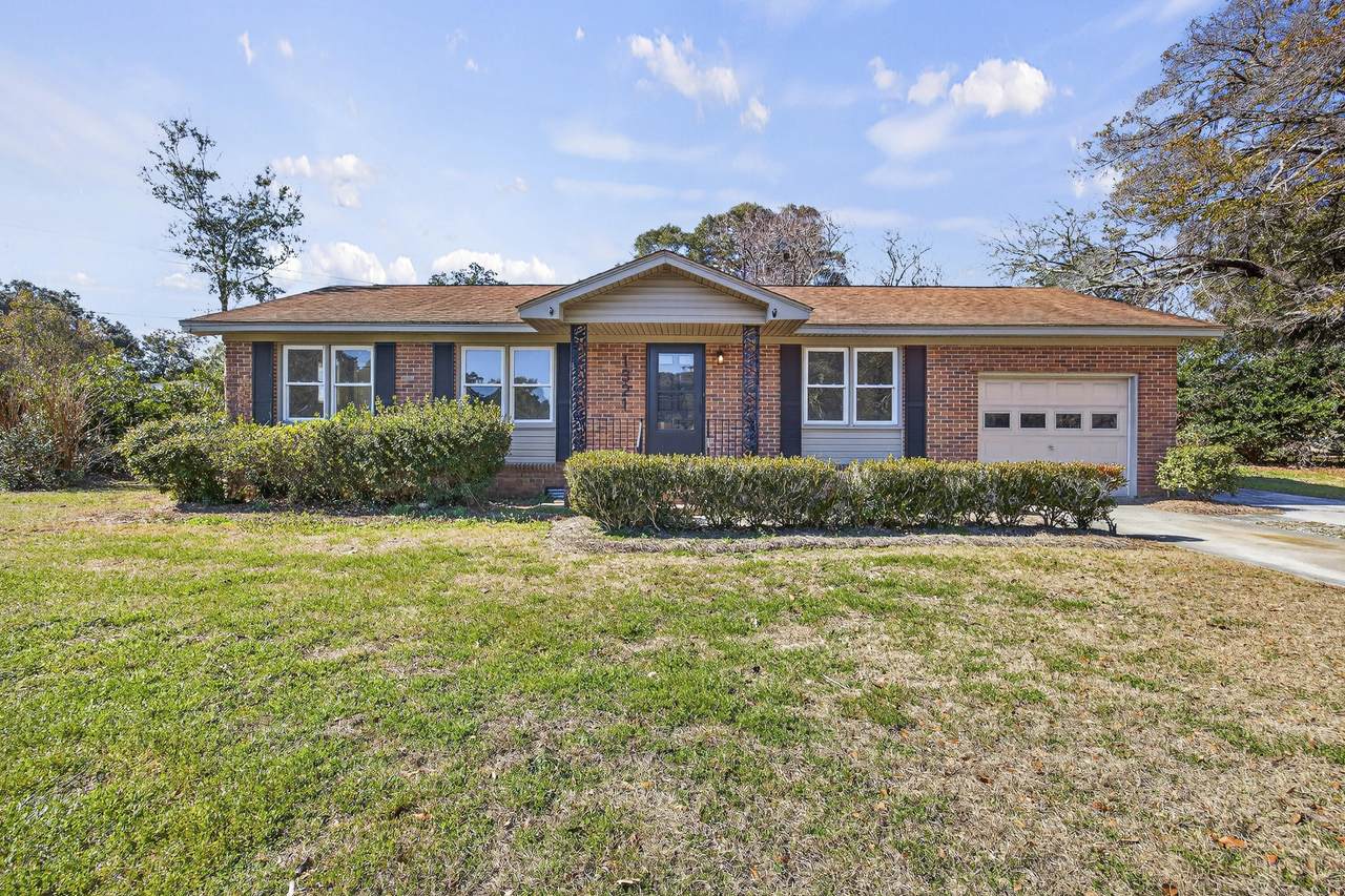 1321 Briarfield Avenue - Photo 1