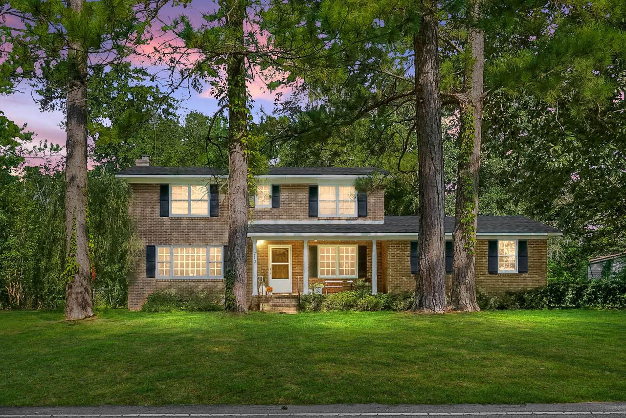 710 Magnolia Street - Photo 1